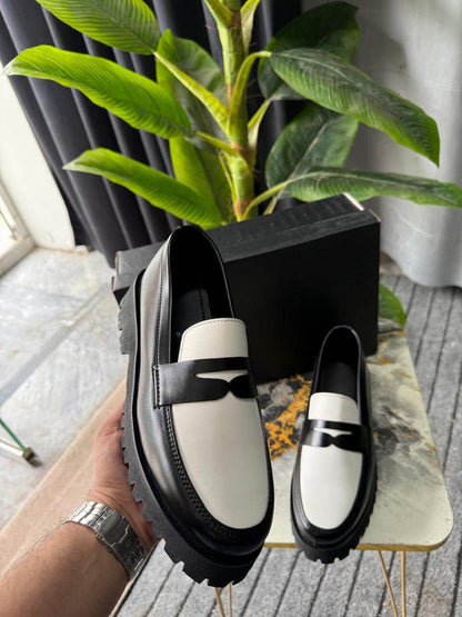 WHITE & BLACK CHUNKY PENNY LOAFERS – CLASSIC & VINTAGE